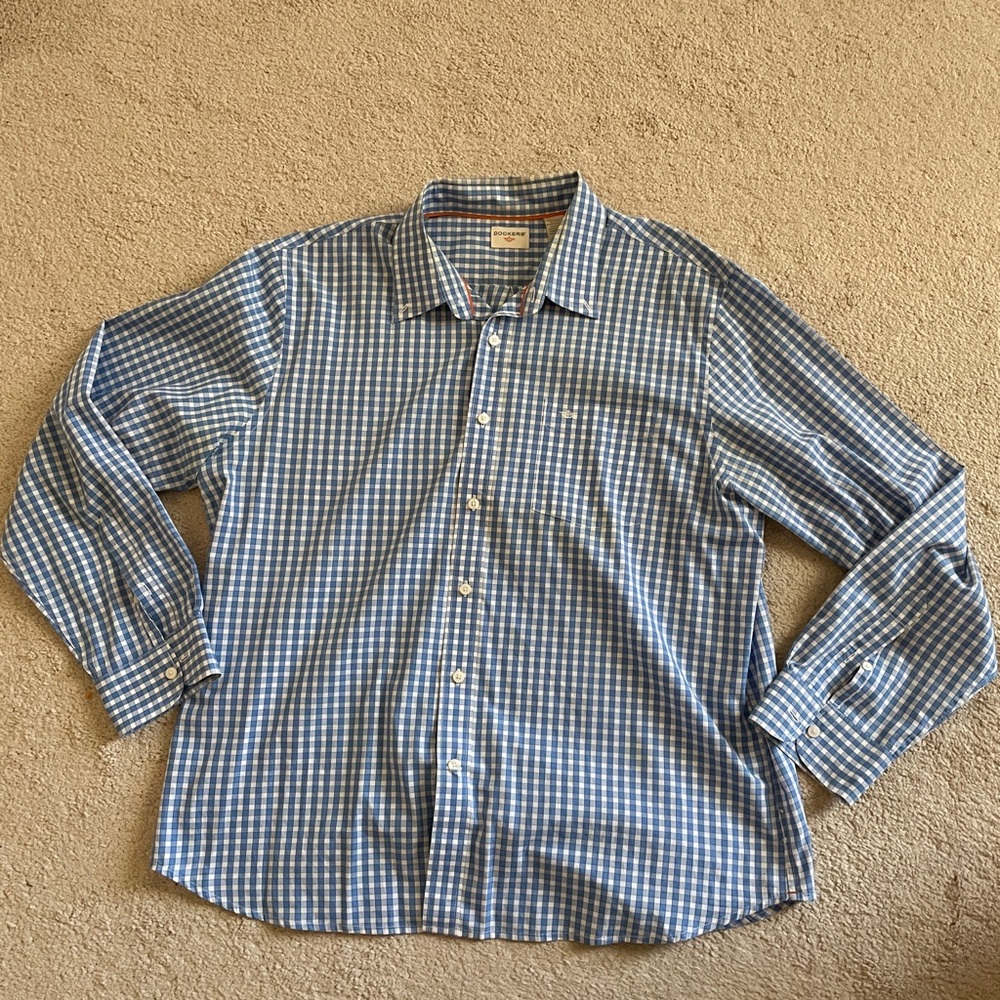 Dockers Blue and White Gingham Button-Up Shirt